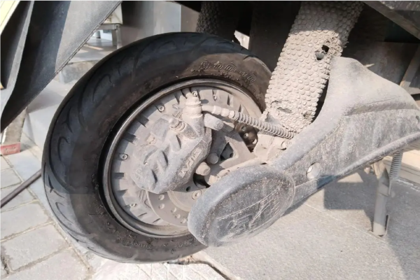 台中市电动车补胎换胎